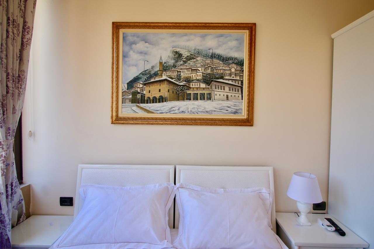 Hotel Orestiada بيرات المظهر الخارجي الصورة